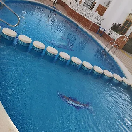 Mi Casita En Con Piscina Comunitaria Y Barbacoa Privada Semesterbostad Torrevieja