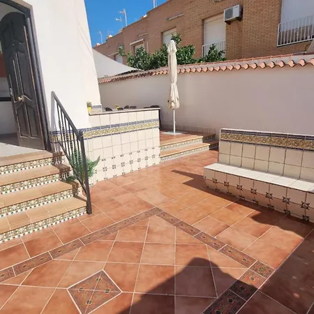 Vakantiehuis Mi Casita En Con Piscina Comunitaria Y Barbacoa Privada