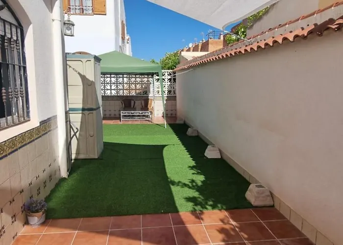 Mi Casita En Con Piscina Comunitaria Y Barbacoa Privada
