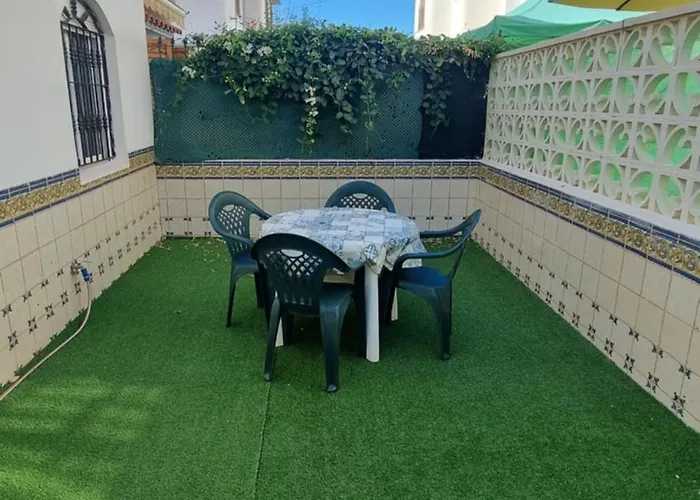 Vakantiehuis Mi Casita En Con Piscina Comunitaria Y Barbacoa Privada *